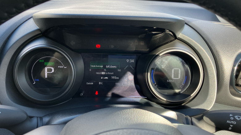 Toyota Yaris 1.5 Hybrid Design 5dr CVT Hybrid Hatchback